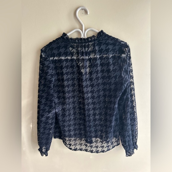 ✌️4/$20✌️Houndstooth blouse - Picture 6 of 8